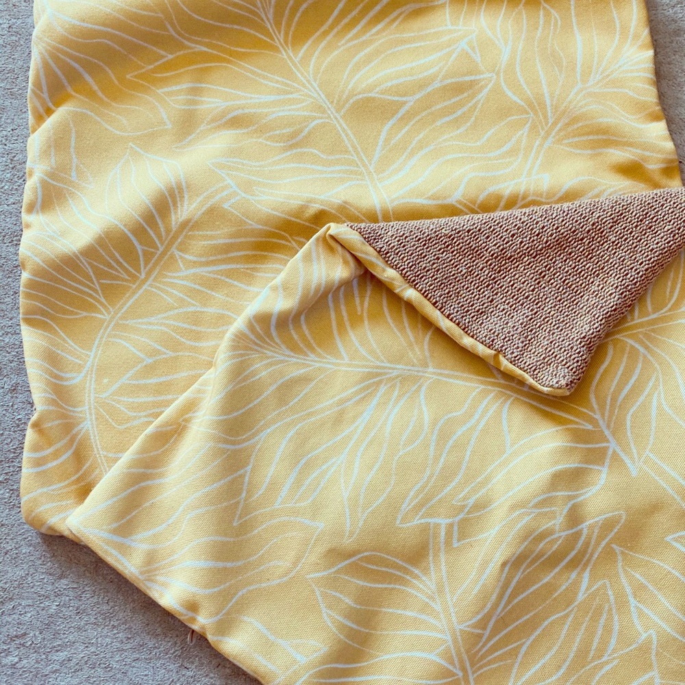 Set of 2, 18” Yellow pillow covers Decocrated
